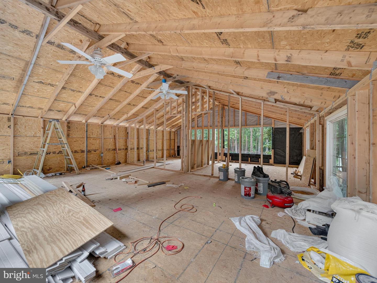 9713 Duerson Ln Property Photo 33