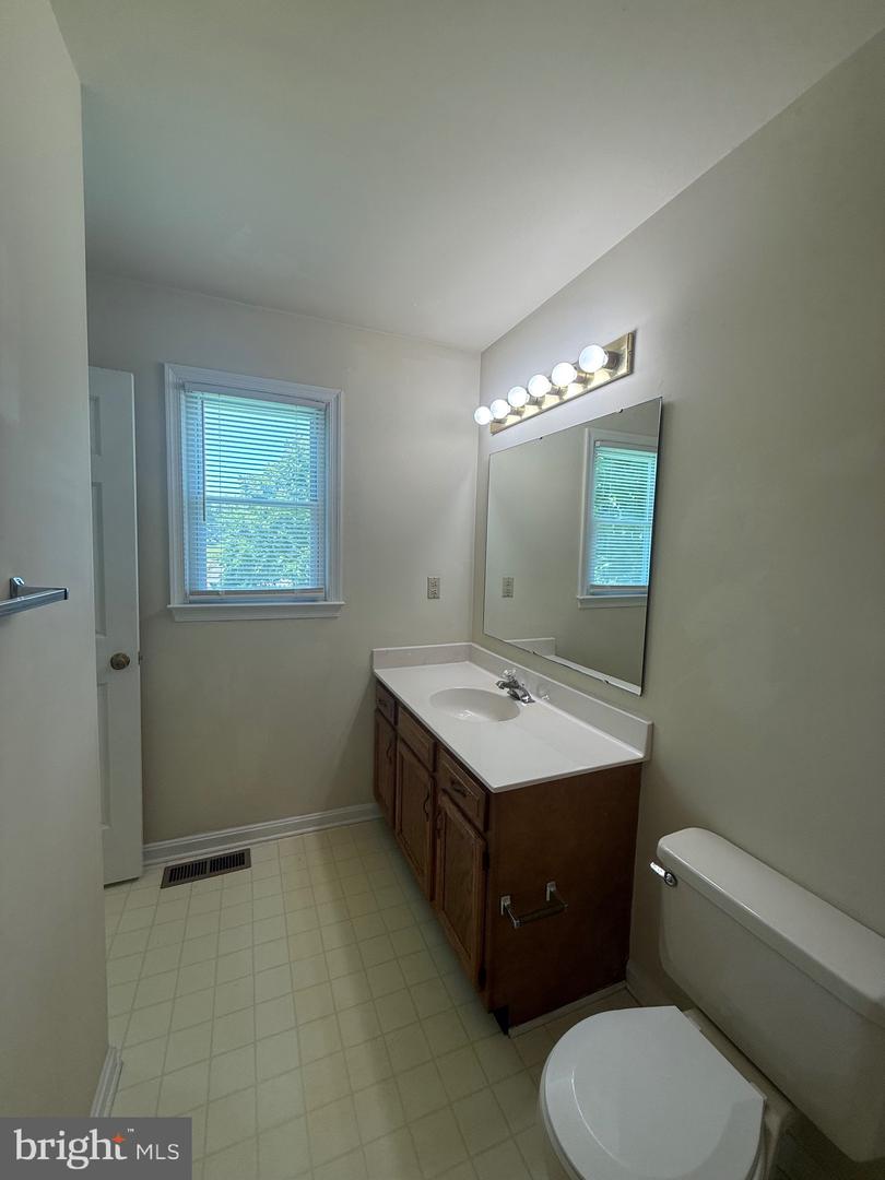 7110 Sharon Rd Property Photo 14