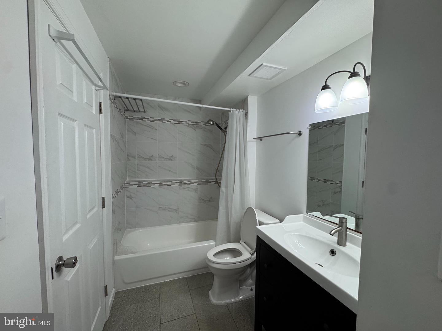 5077 Macnamara Dr Property Photo 13