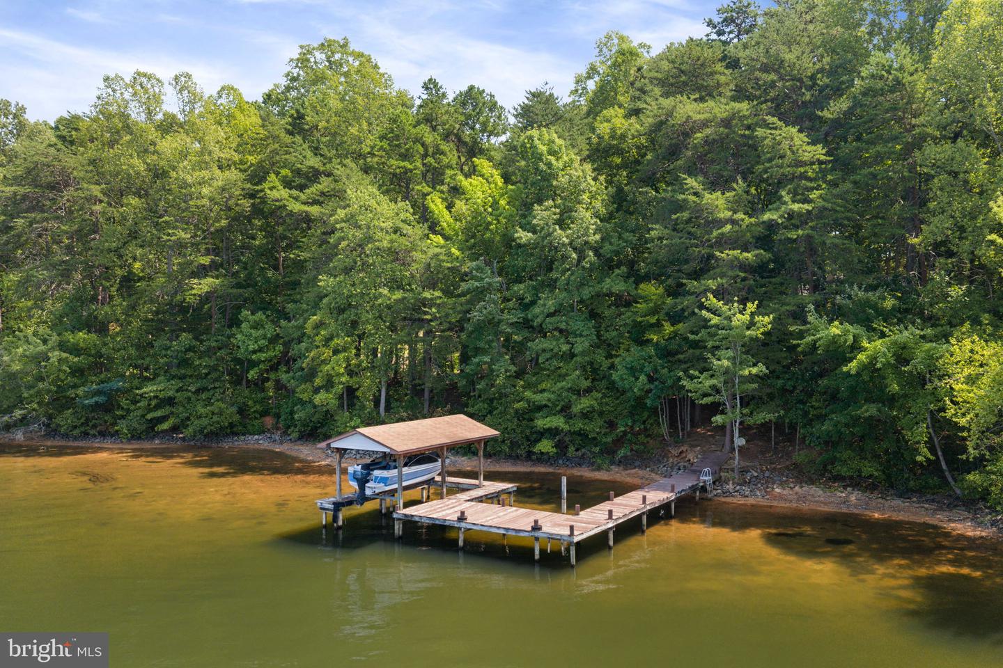 2802 WALLERS QUARTERS RD