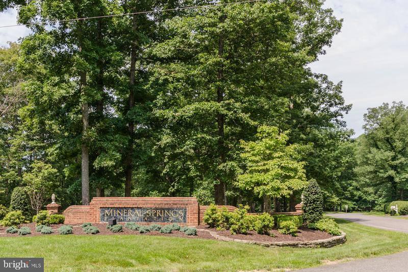 13610 Fifth Corps Ln Property Photo 4