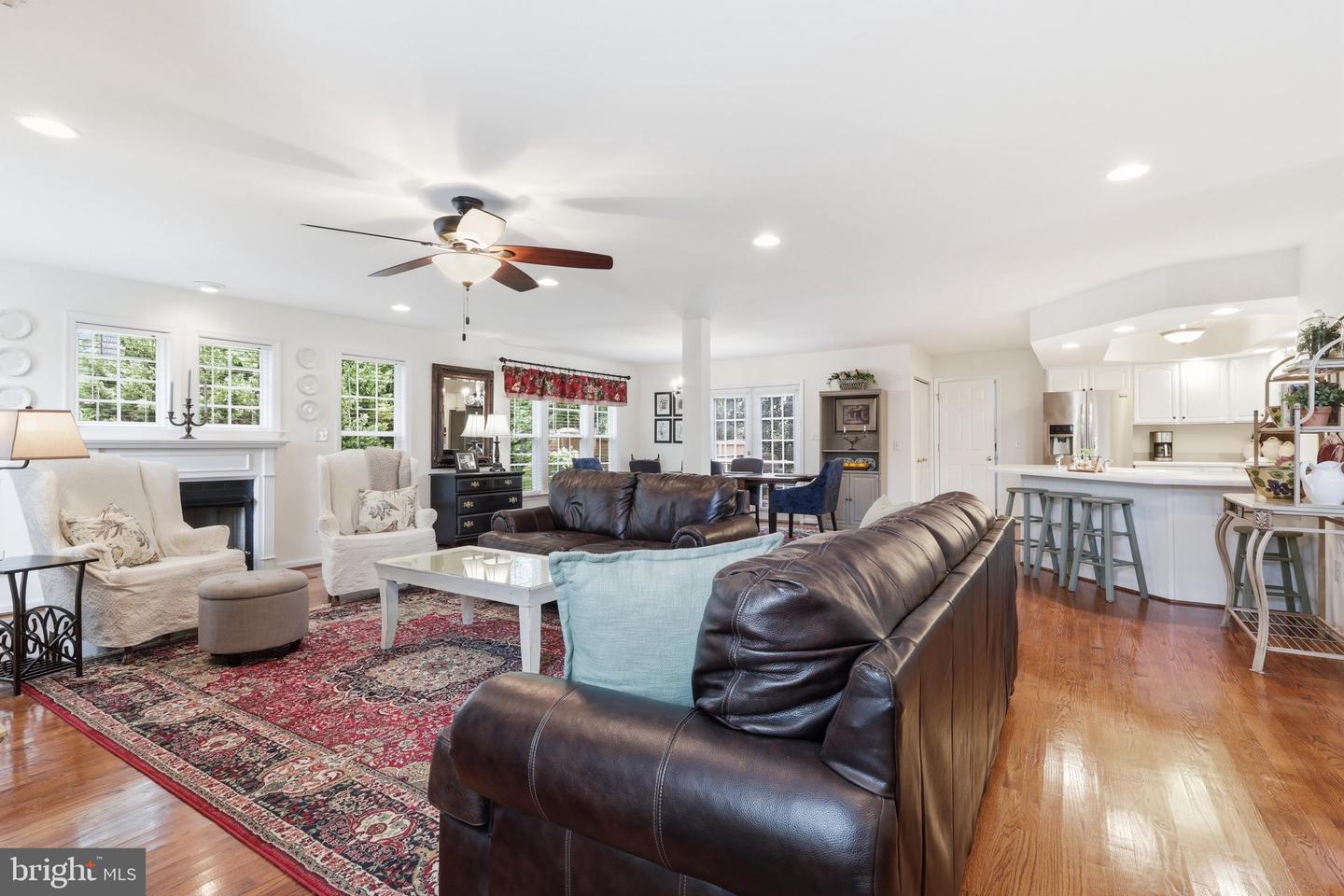 11728 Hoover Ln Property Photo 15