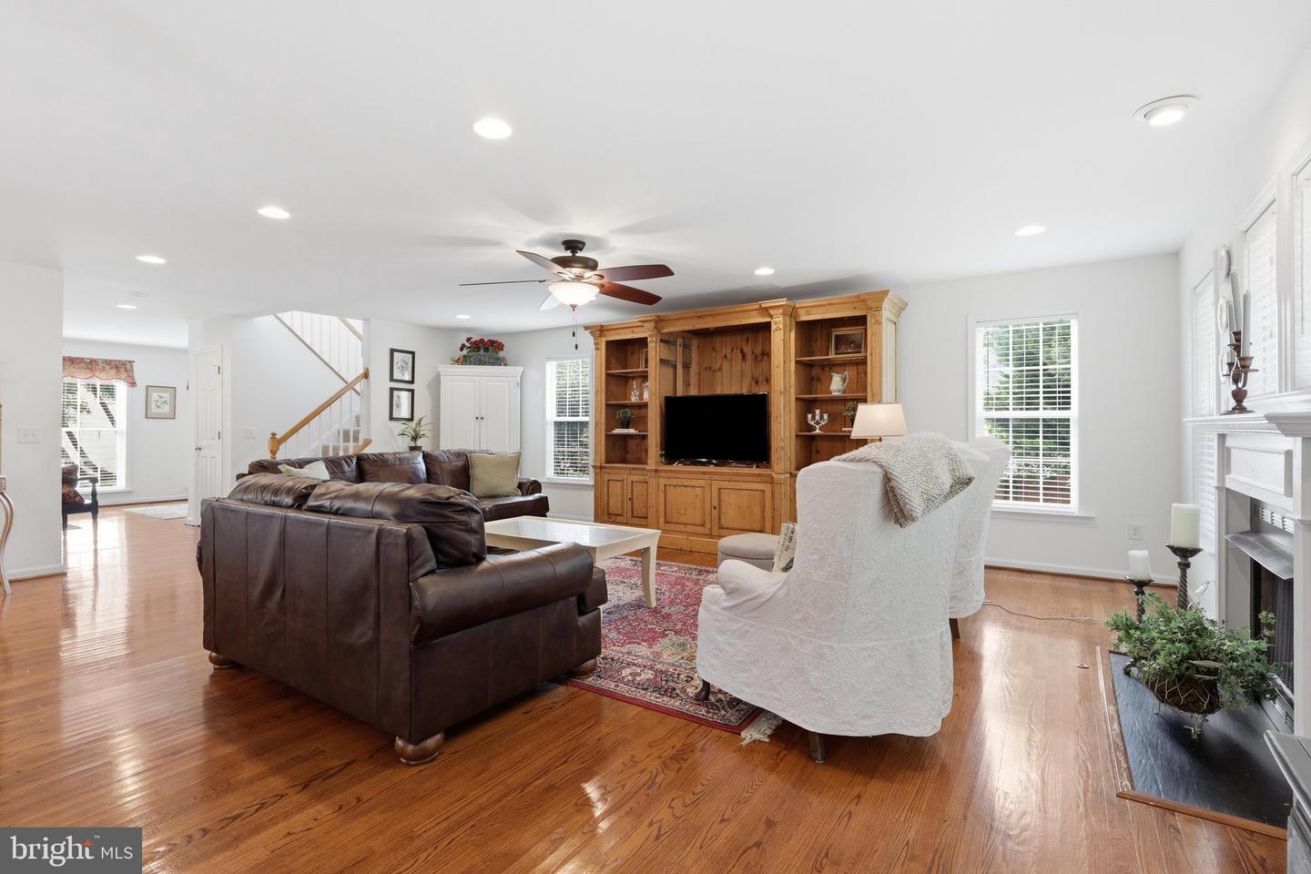 11728 Hoover Ln Property Photo 16