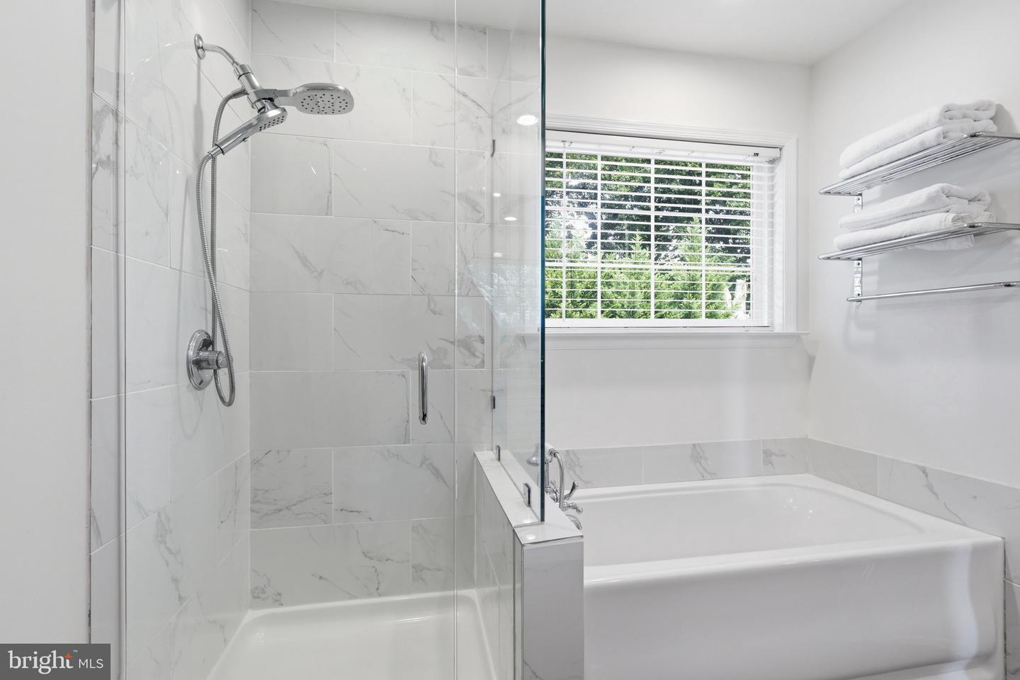 11728 Hoover Ln Property Photo 29