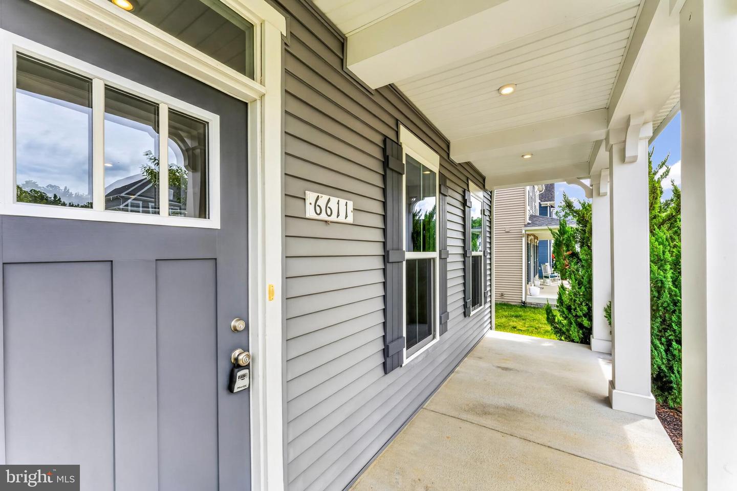 6611 Shelton Ln Property Photo 16
