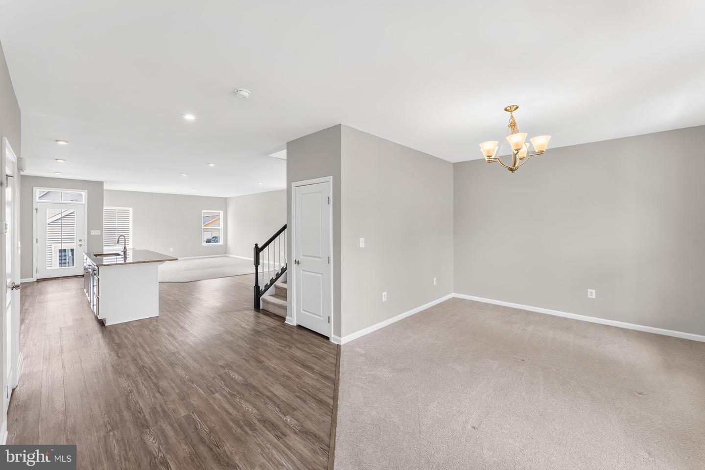 6611 Shelton Ln Property Photo 19
