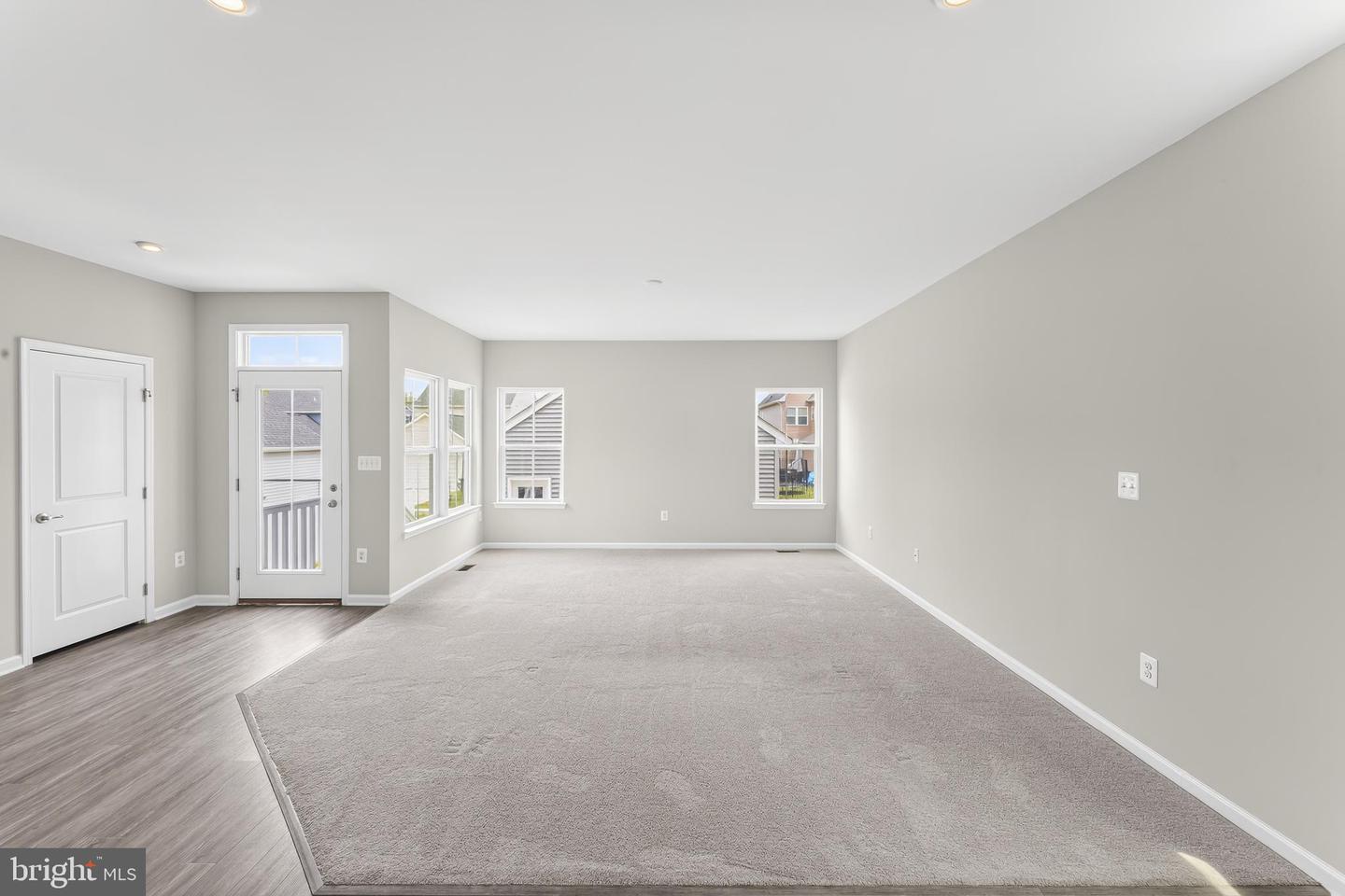 6611 Shelton Ln Property Photo 26
