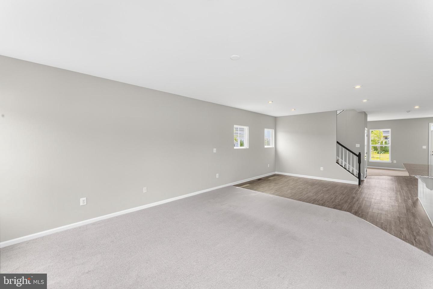 6611 Shelton Ln Property Photo 27