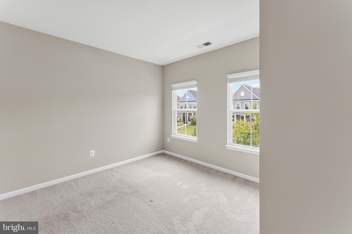 6611 Shelton Ln Property Photo 35