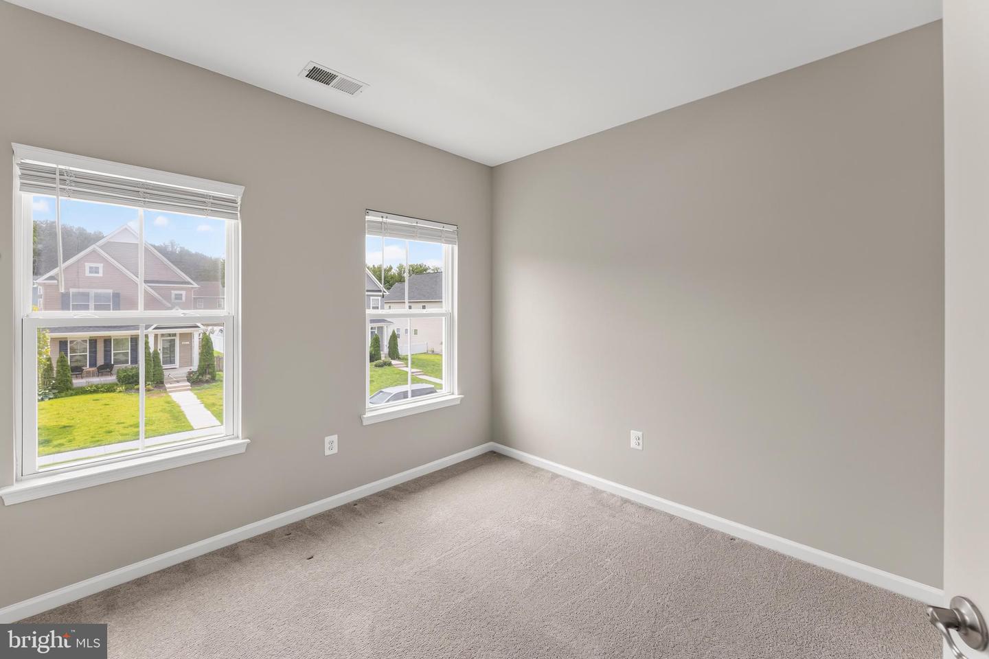 6611 Shelton Ln Property Photo 37