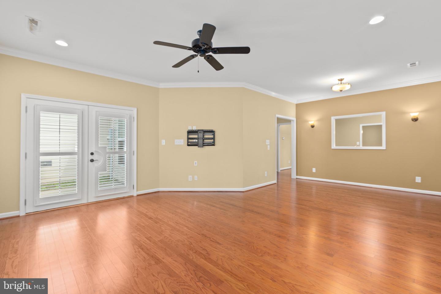 9502 Airdrie Ln Property Photo 27