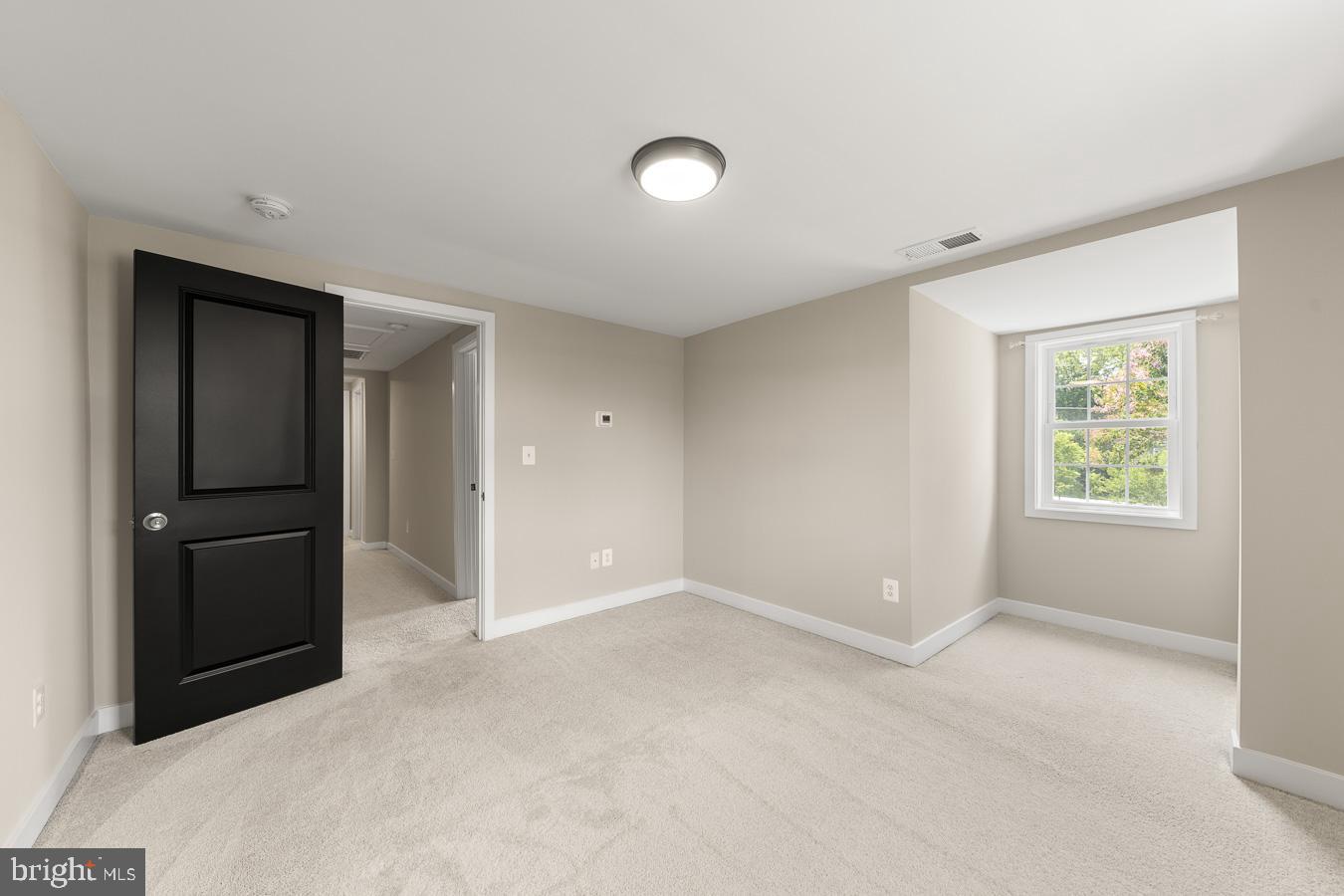 5725 Ross Dr Property Photo 30