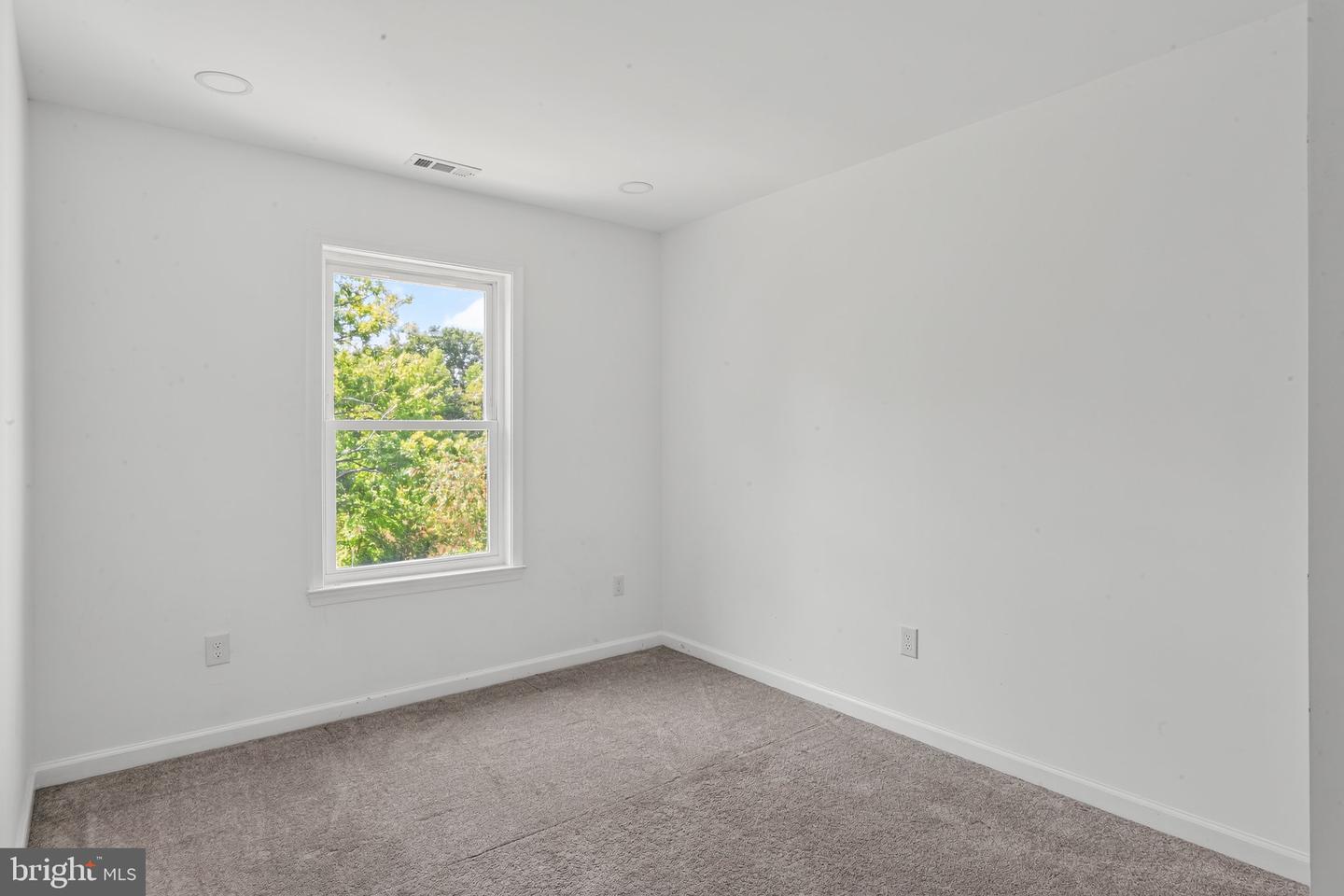 10606 Wakeman Dr Property Photo 32