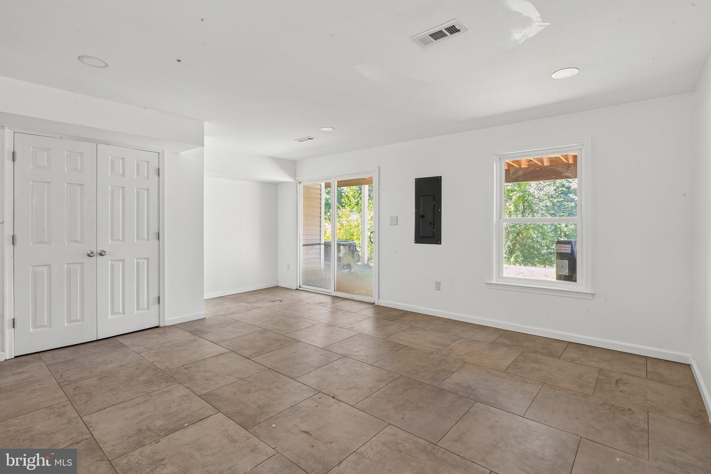 10606 Wakeman Dr Property Photo 40