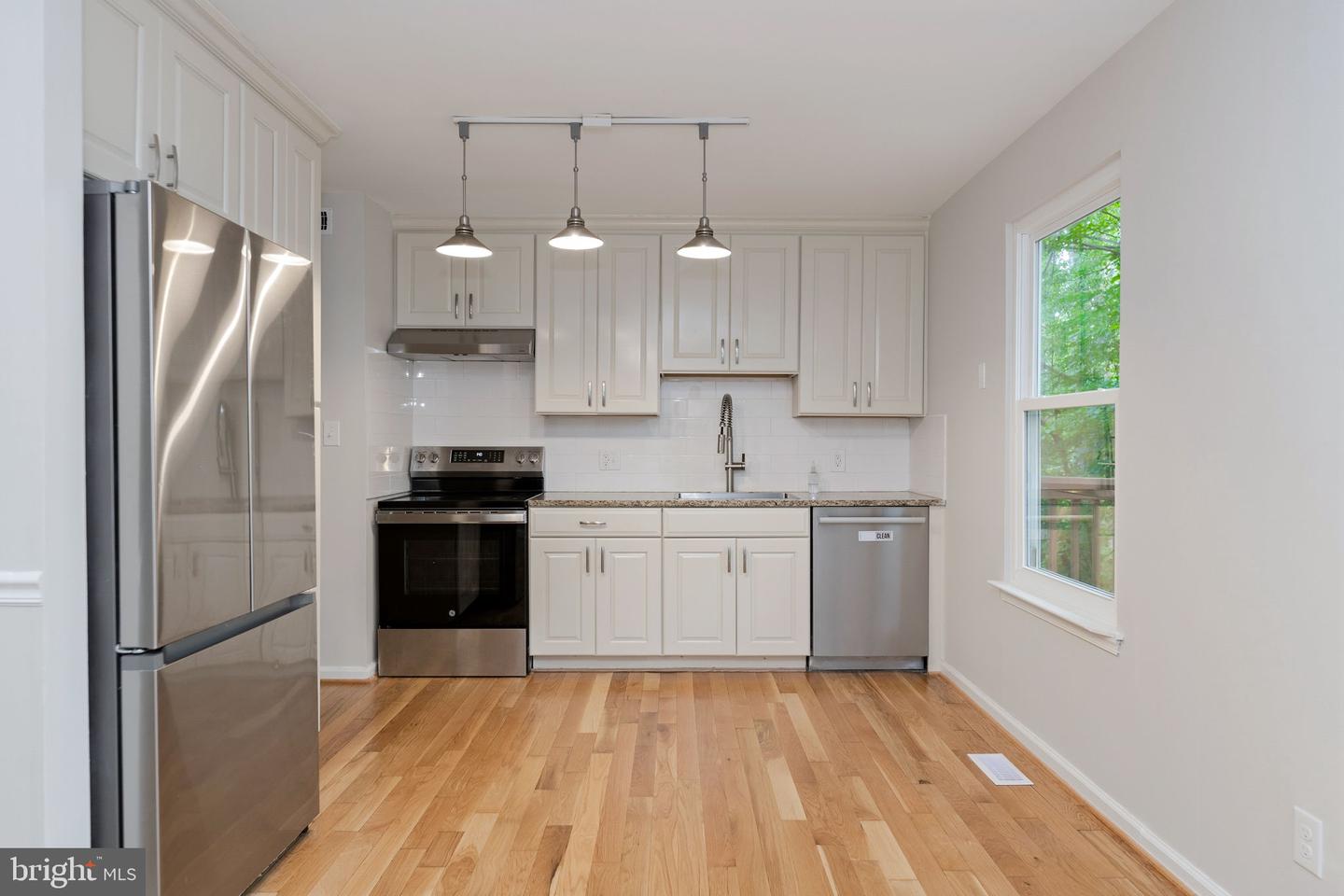 10001 Knotty Pine Ct Property Photo 14