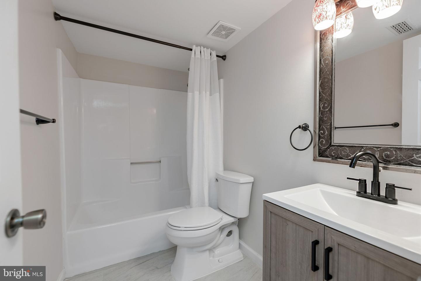10001 Knotty Pine Ct Property Photo 36