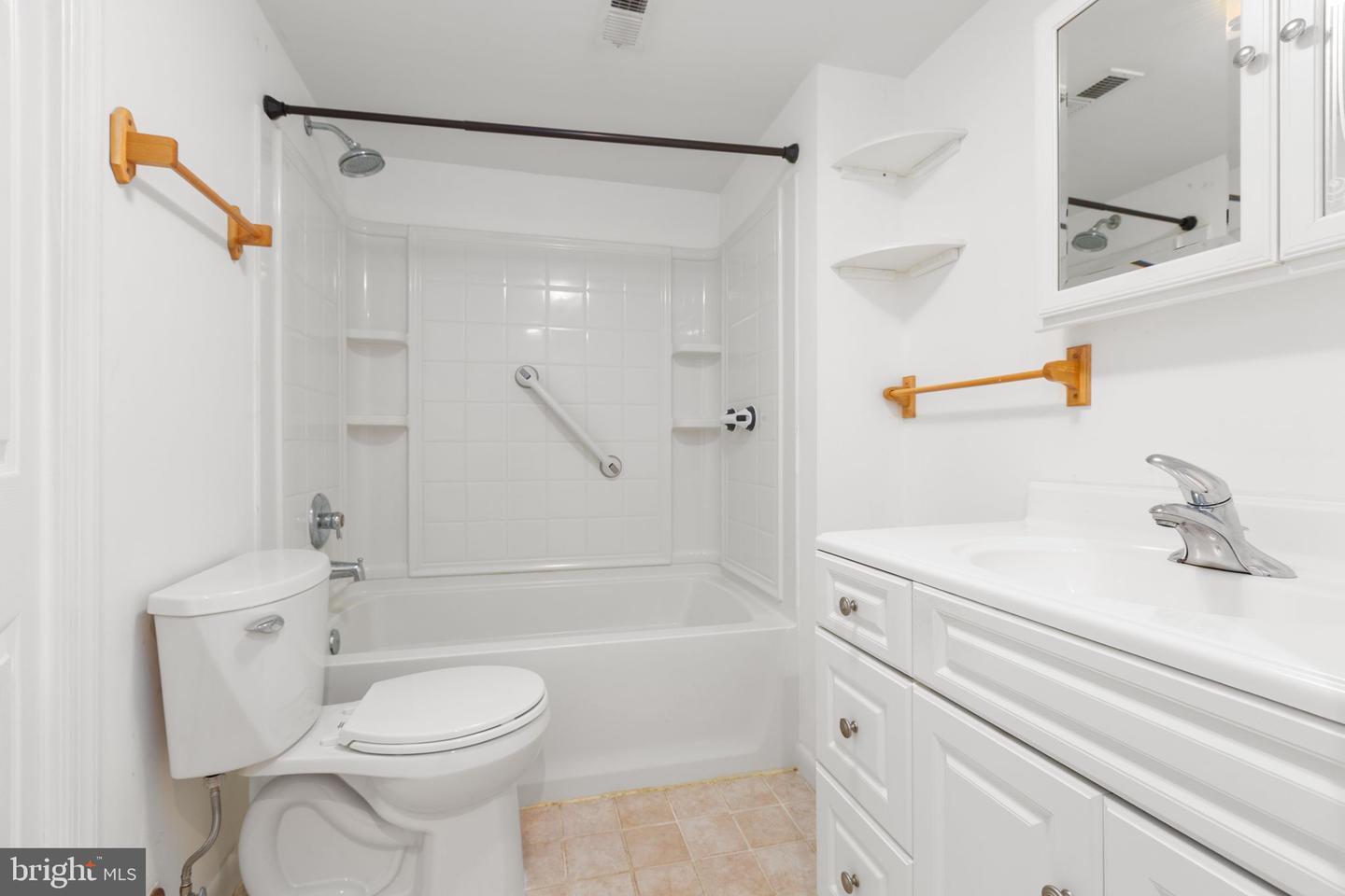 801 Kilarney Dr Property Photo 29