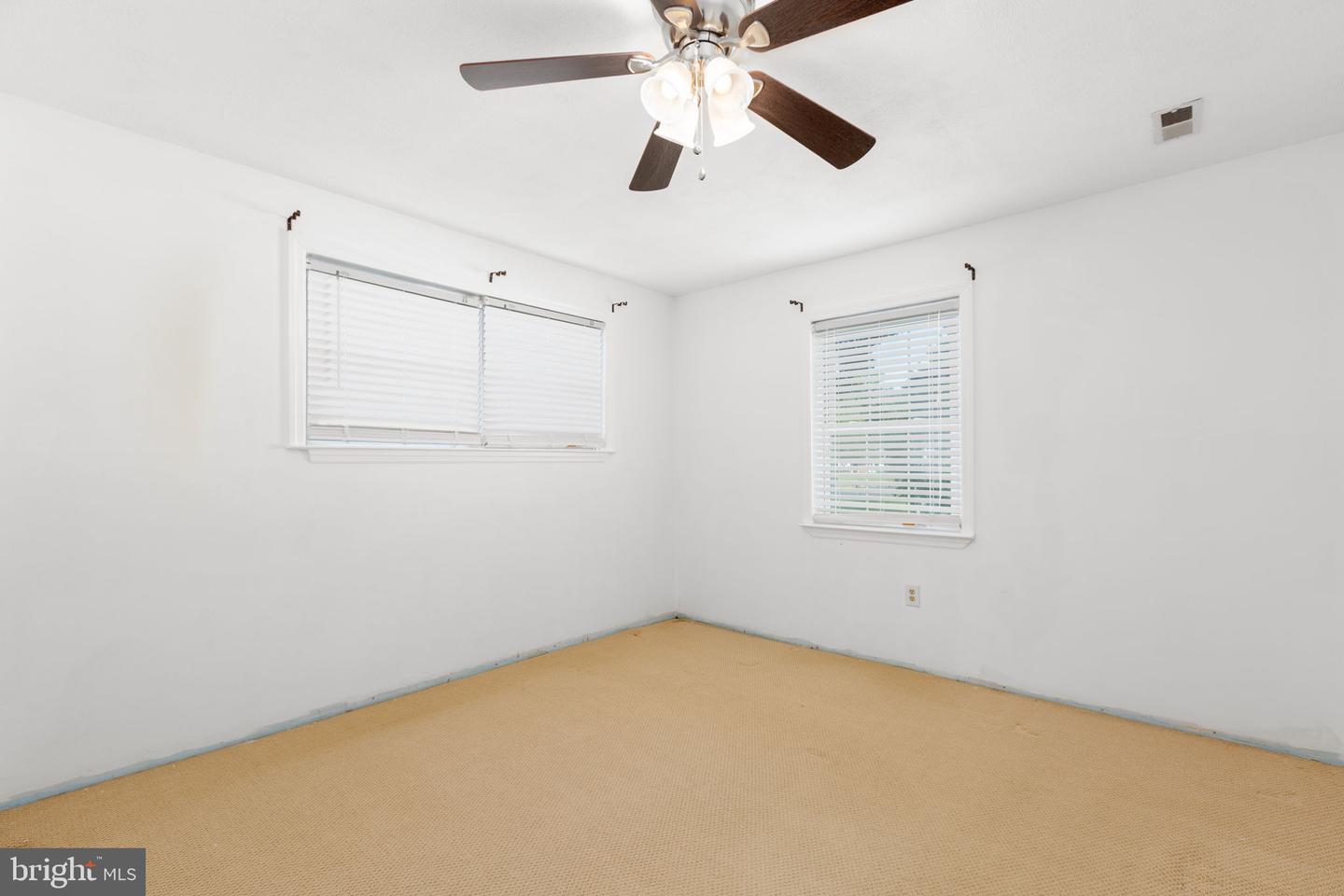 801 Kilarney Dr Property Photo 32