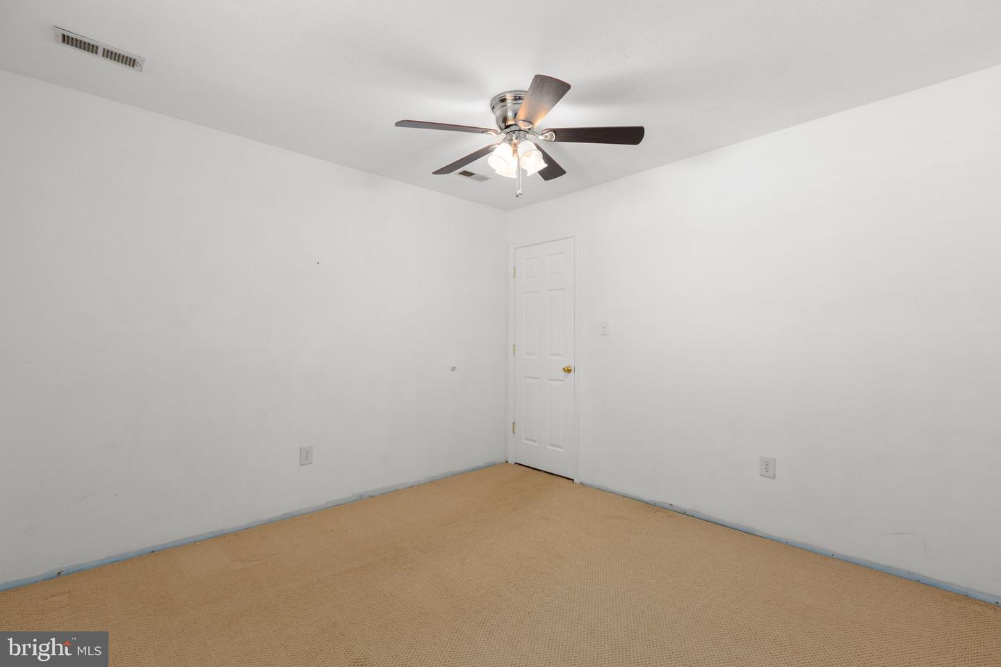 801 Kilarney Dr Property Photo 33