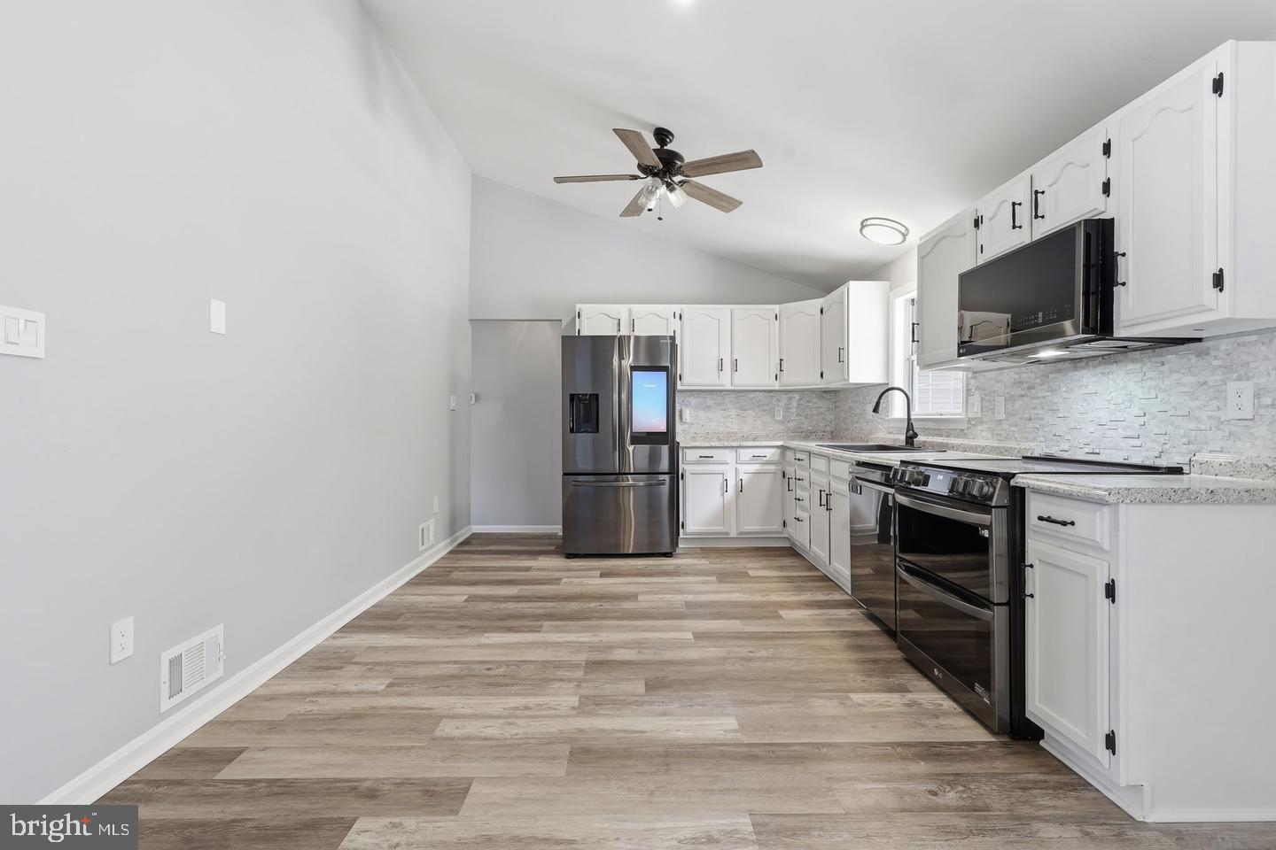 10422 Heather Greens Cir Property Photo 15