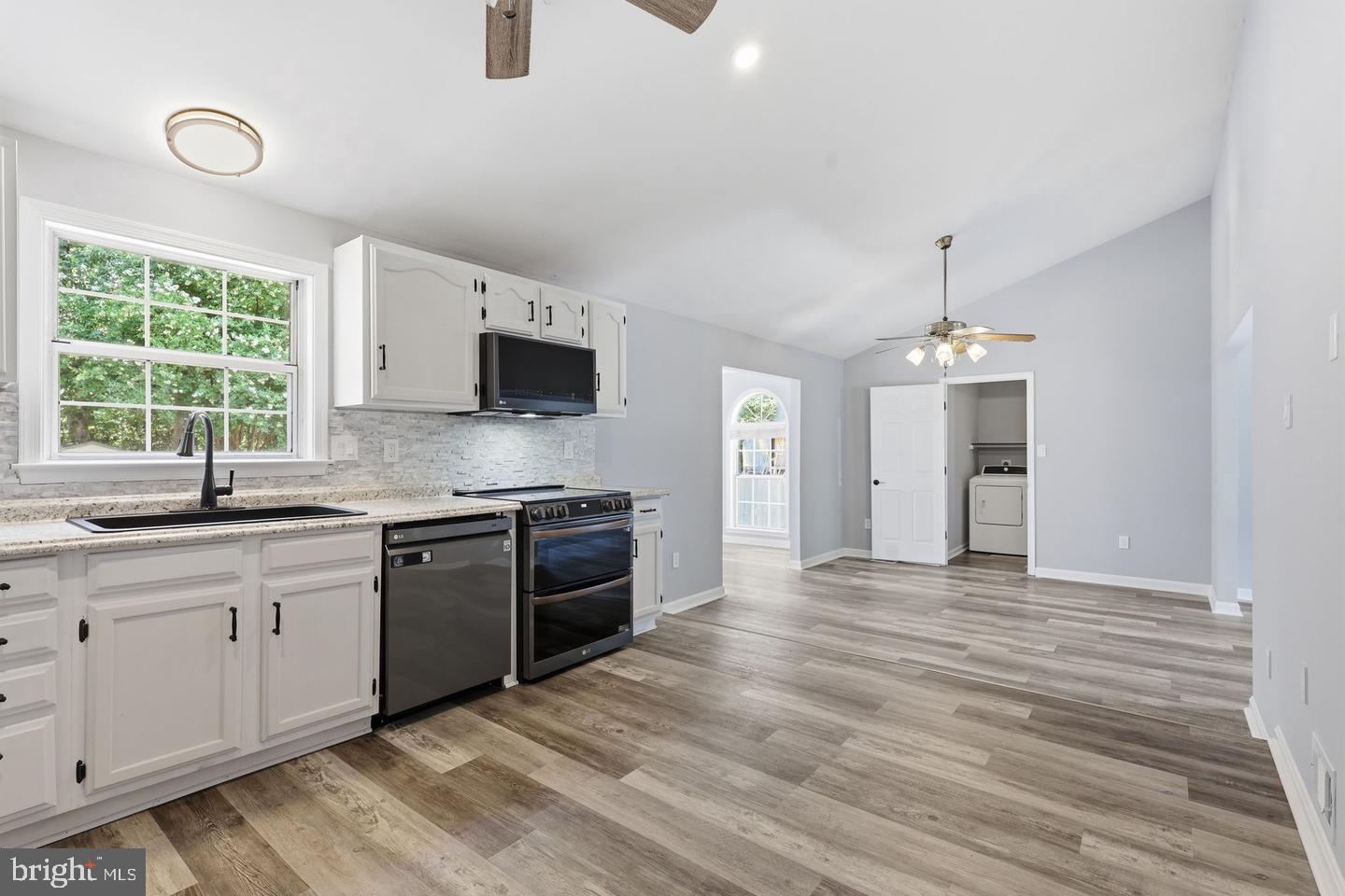 10422 Heather Greens Cir Property Photo 23