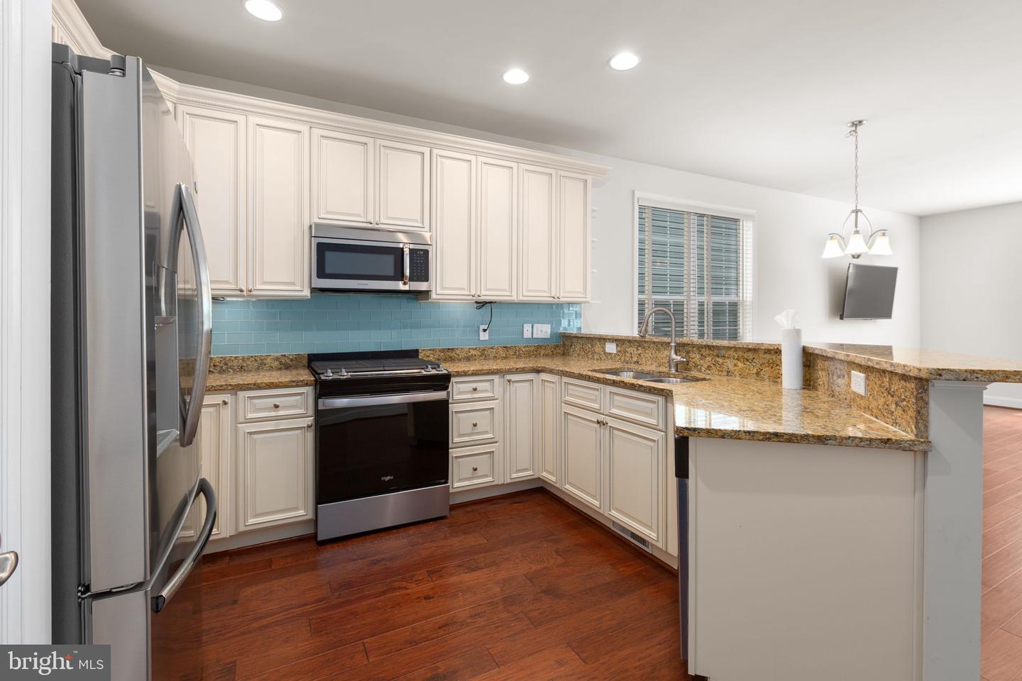 5714 Spring Arbor Cir Property Photo 6