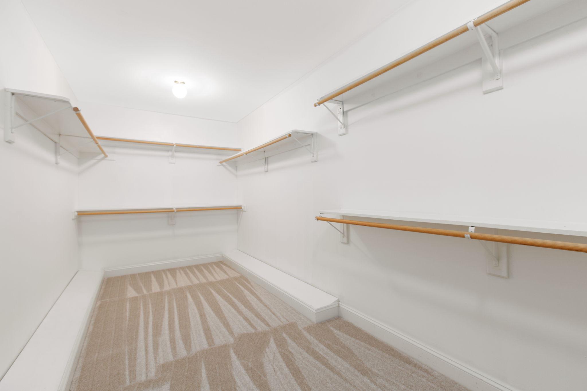 12308 Catharines Furnace Ct Property Photo 43