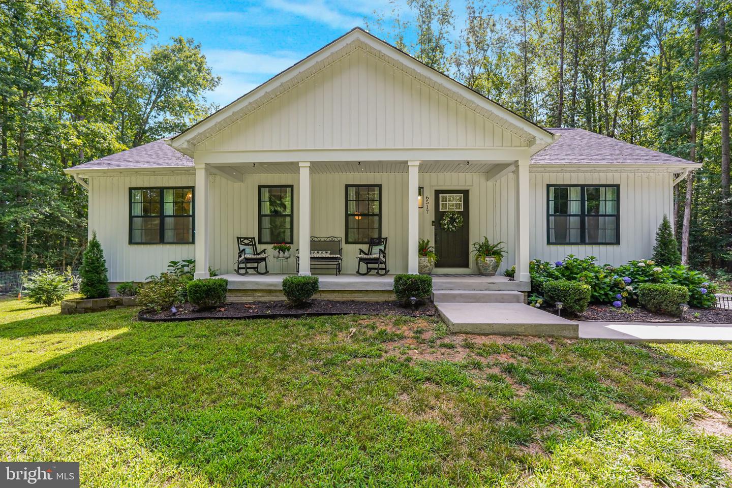 6517 Newell Ln Property Photo 1