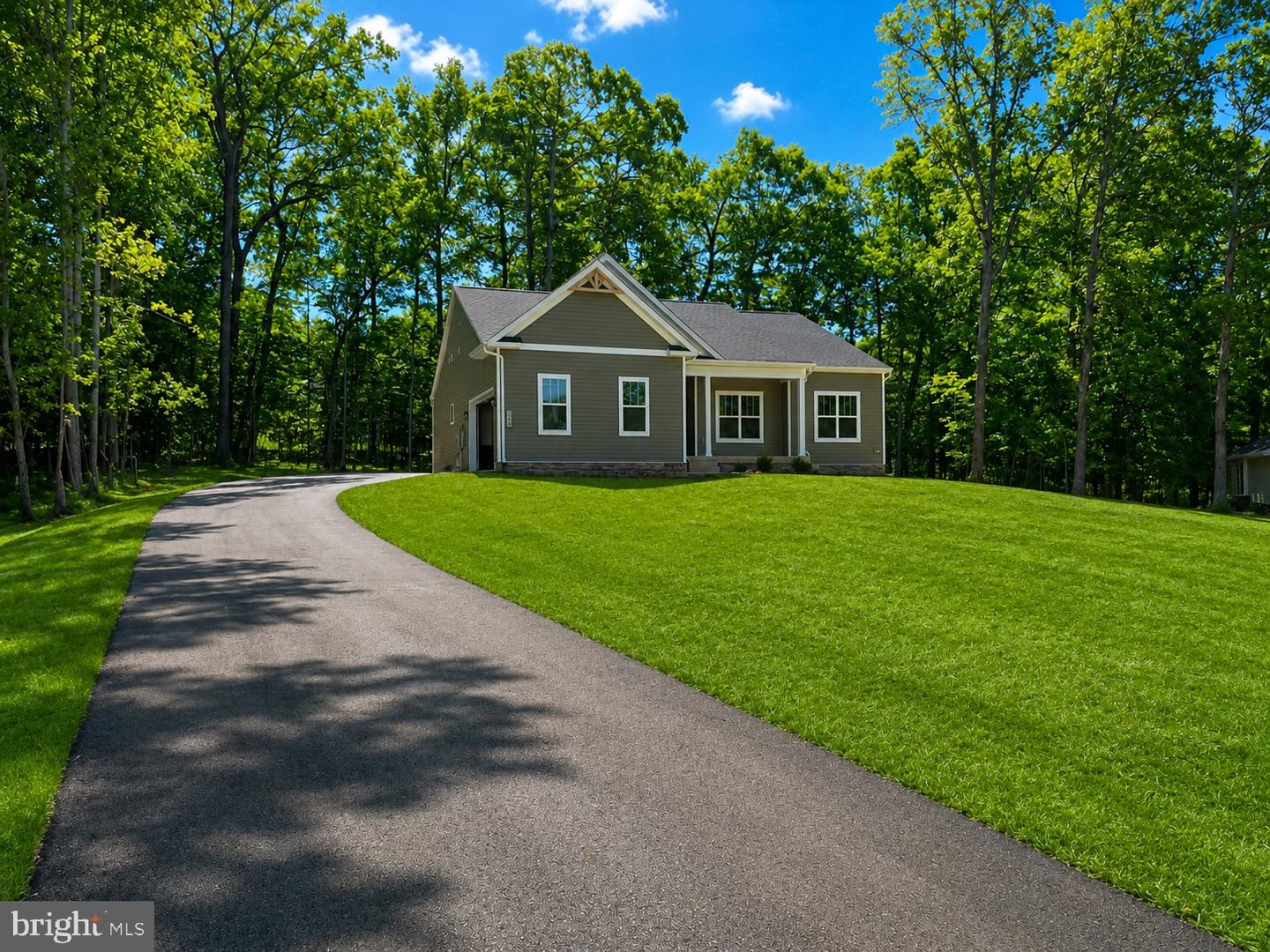 5304 Wyndemere Cir Property Photo 1