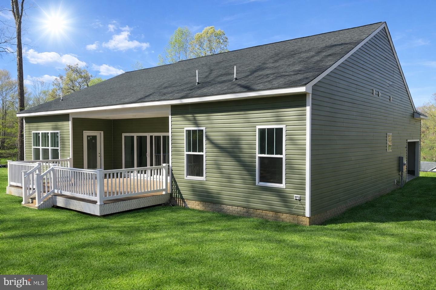 5304 Wyndemere Cir Property Photo 3