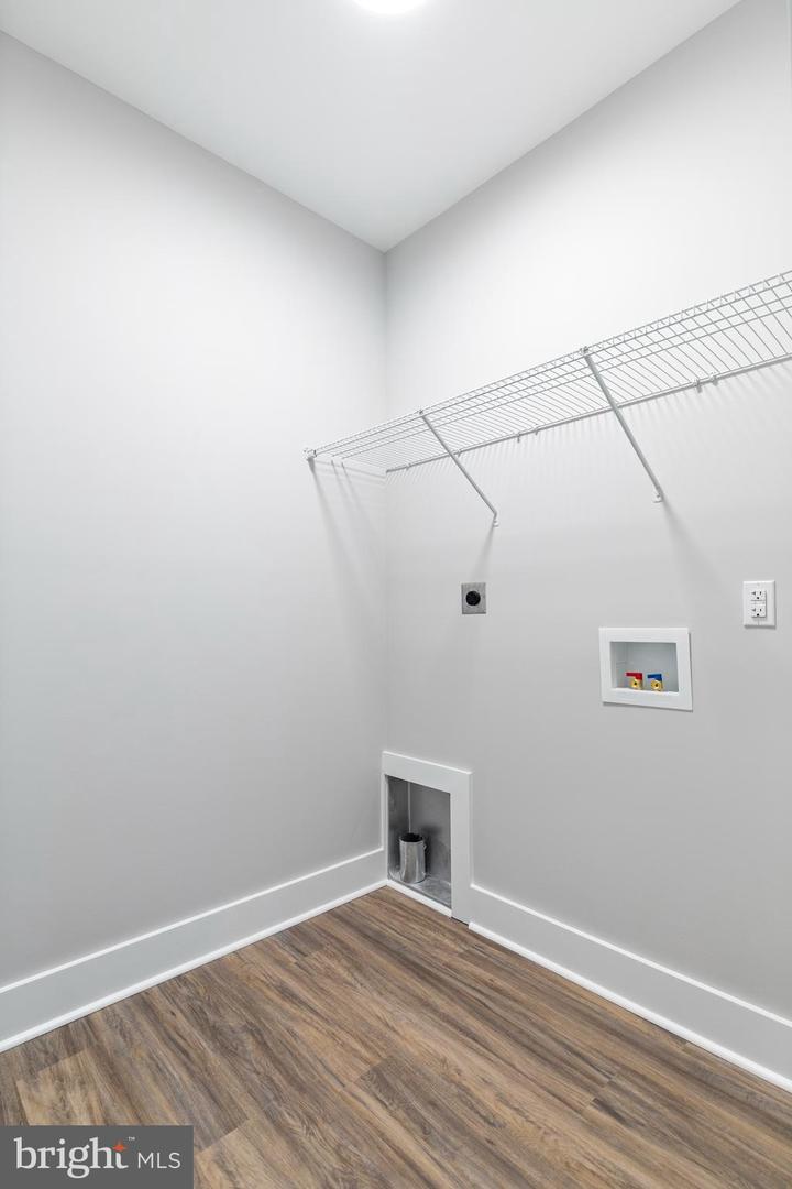 5304 Wyndemere Cir Property Photo 23