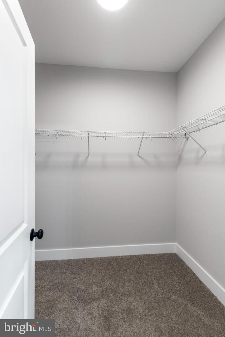 5304 Wyndemere Cir Property Photo 26