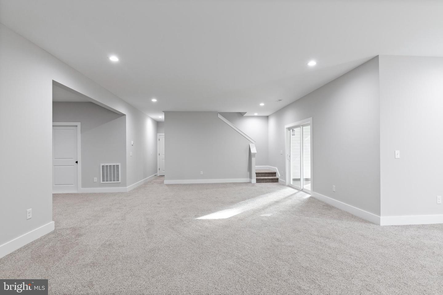 5304 Wyndemere Cir Property Photo 28