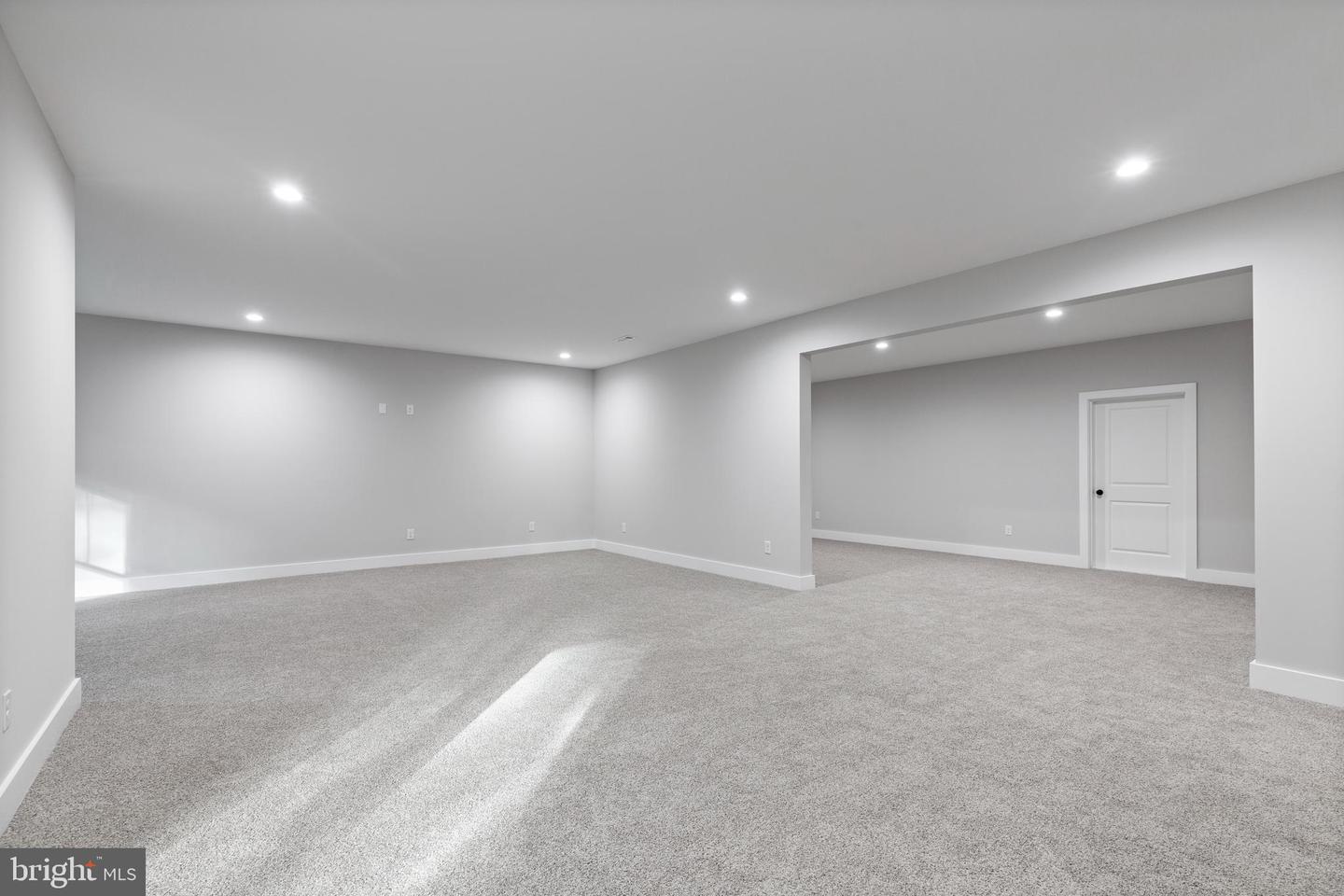 5304 Wyndemere Cir Property Photo 31