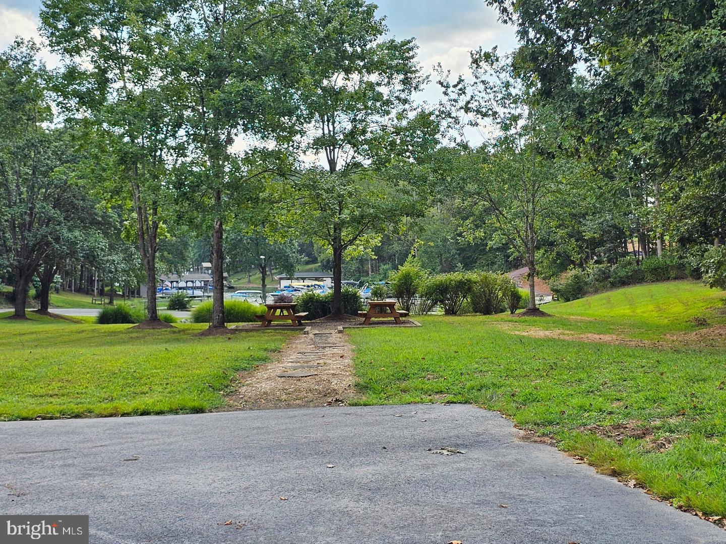 5304 Wyndemere Cir Property Photo 47