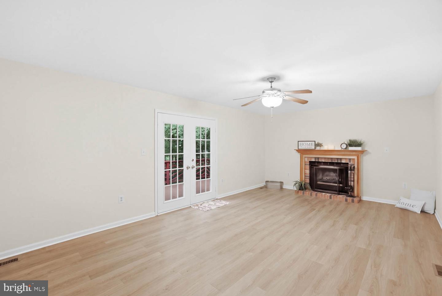 10703 Bradford St Property Photo 24