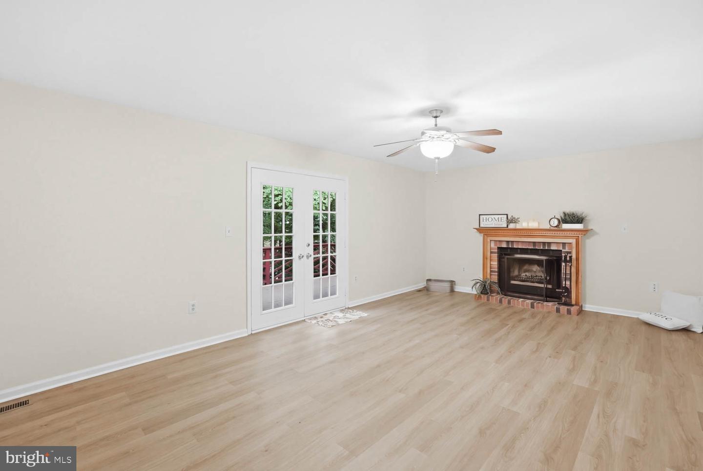 10703 Bradford St Property Photo 27