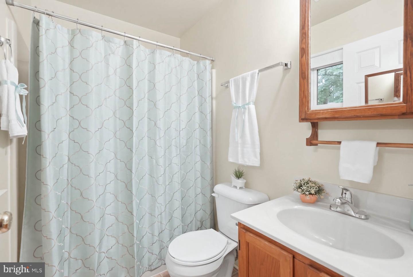 10703 Bradford St Property Photo 35