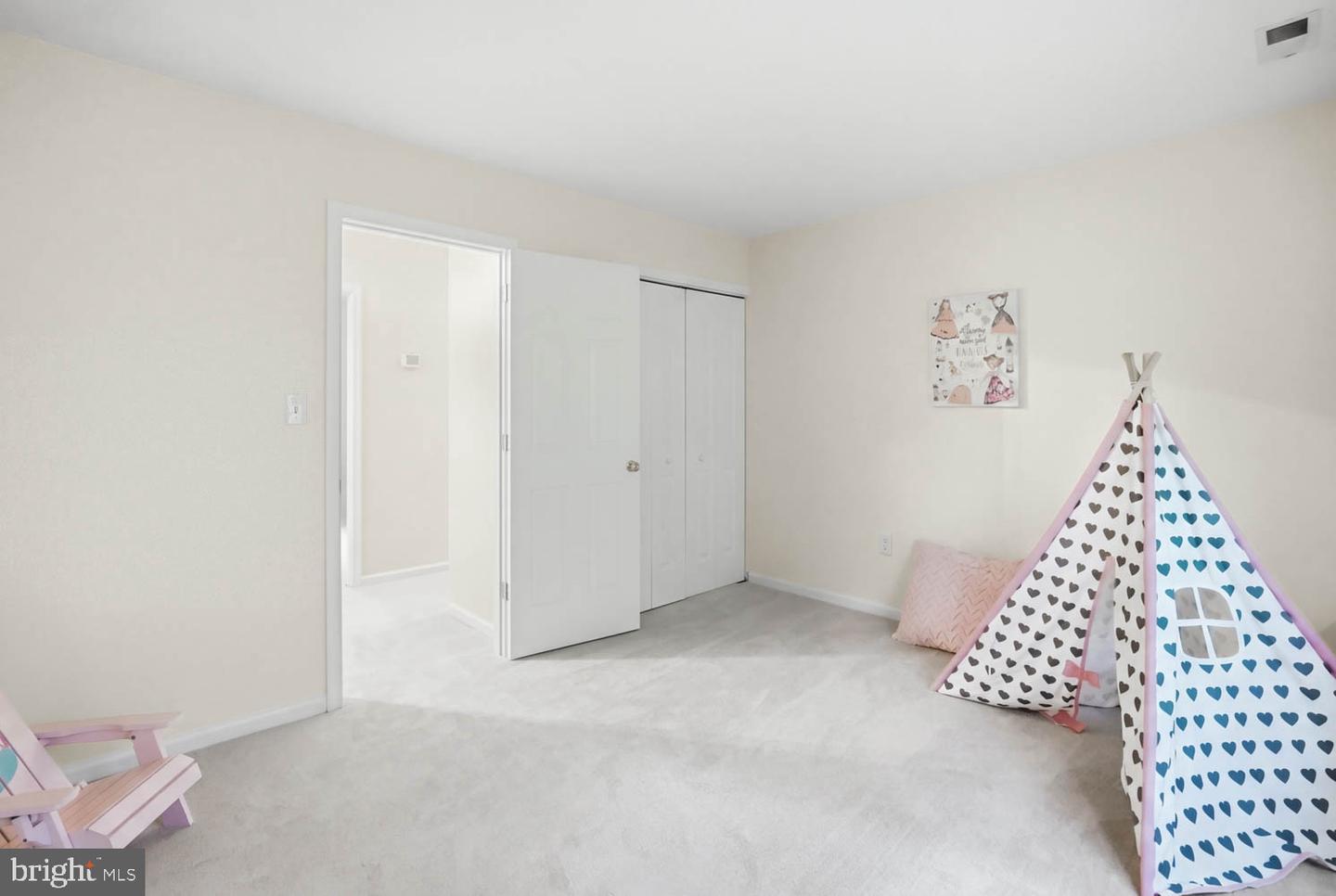 10703 Bradford St Property Photo 39