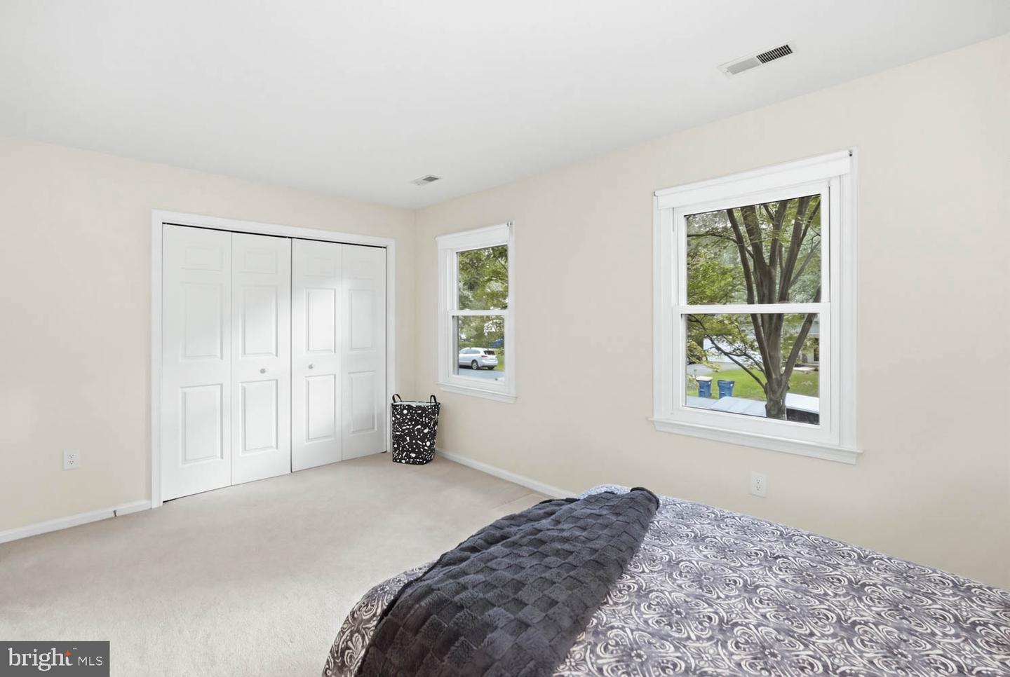 10703 Bradford St Property Photo 41