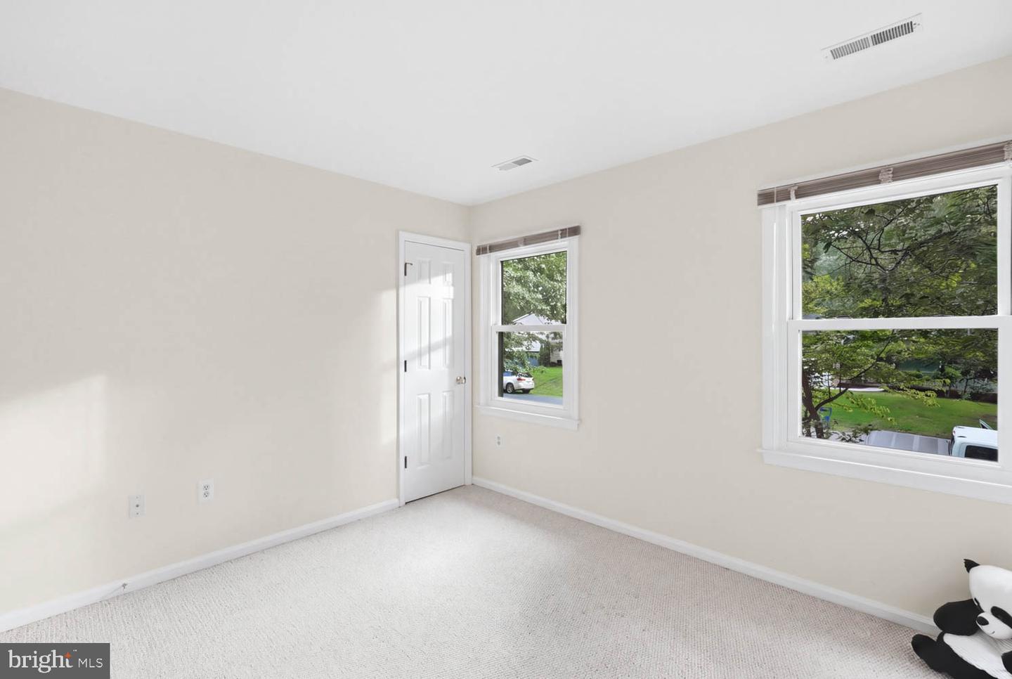 10703 Bradford St Property Photo 44