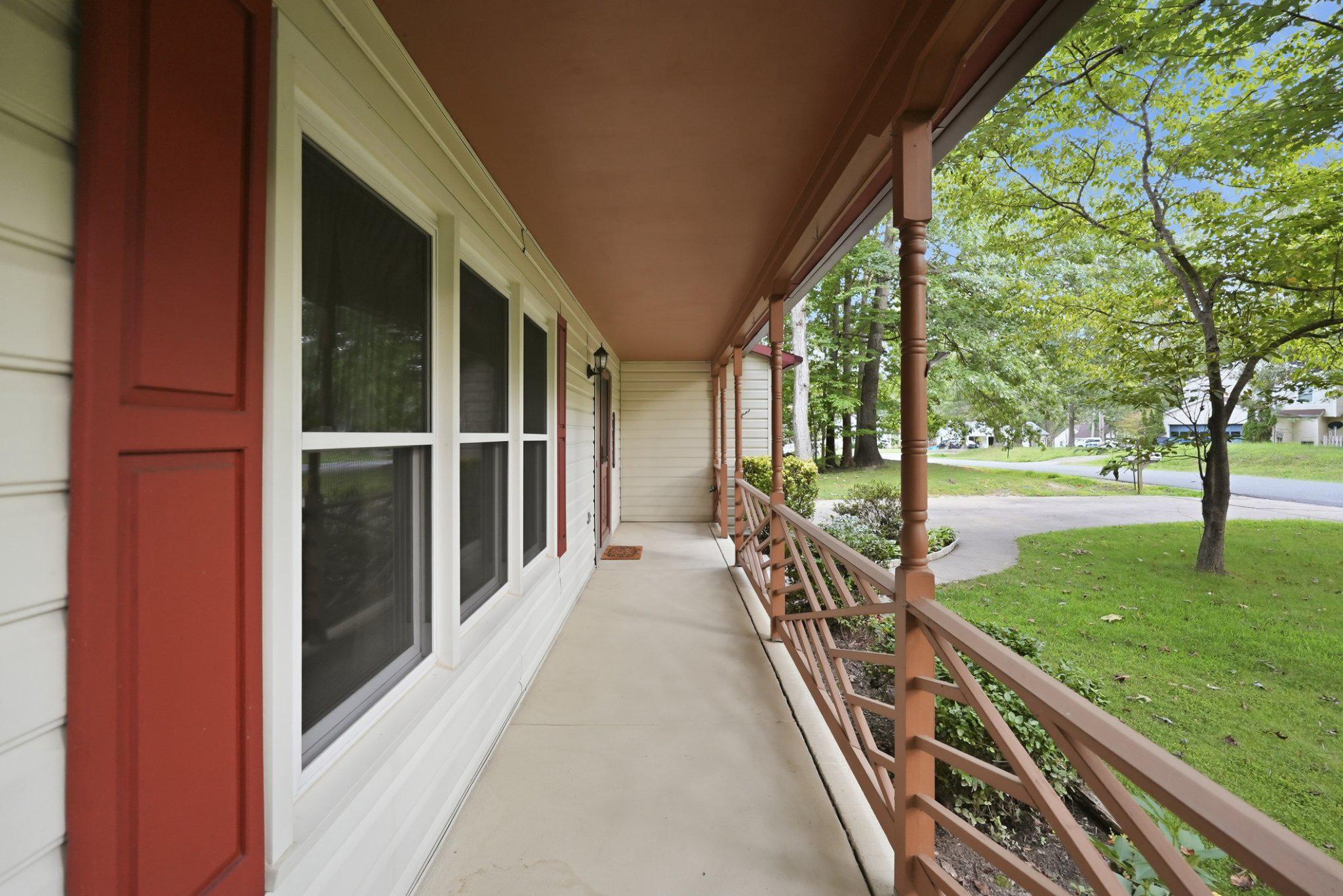 10703 Bradford St Property Photo 48