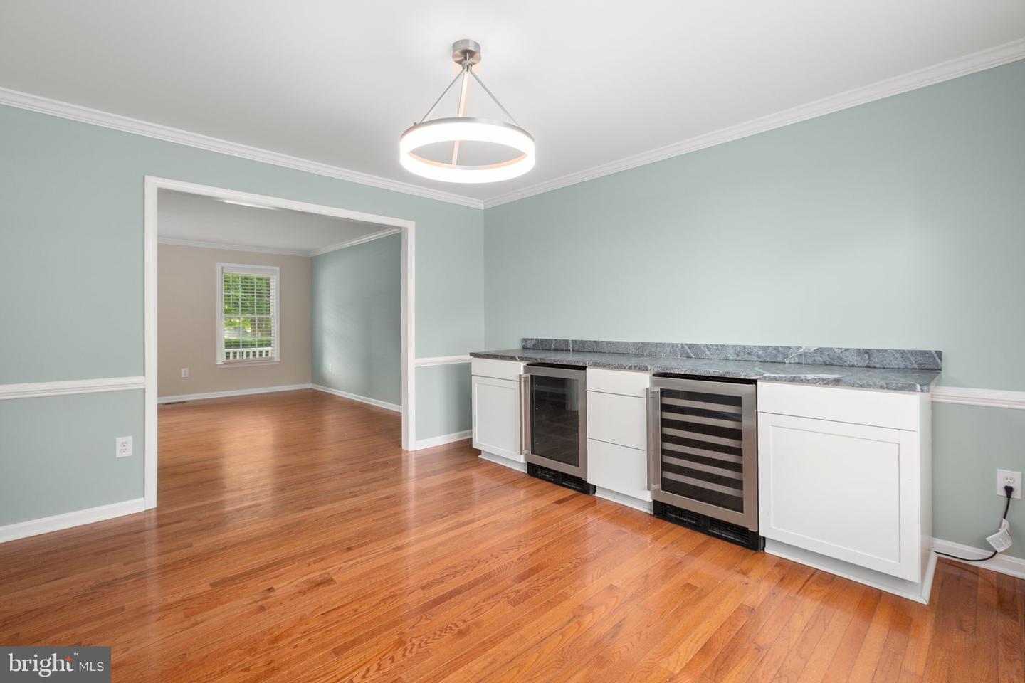 9903 Woodburn Ct Property Photo 7
