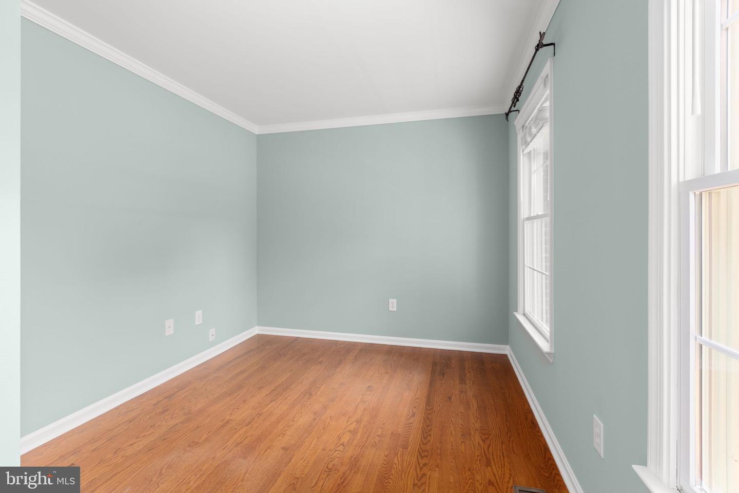 9903 Woodburn Ct Property Photo 8