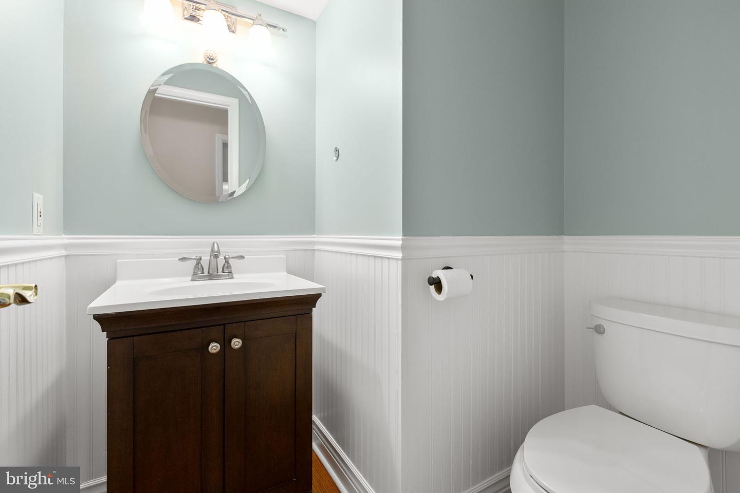9903 Woodburn Ct Property Photo 10
