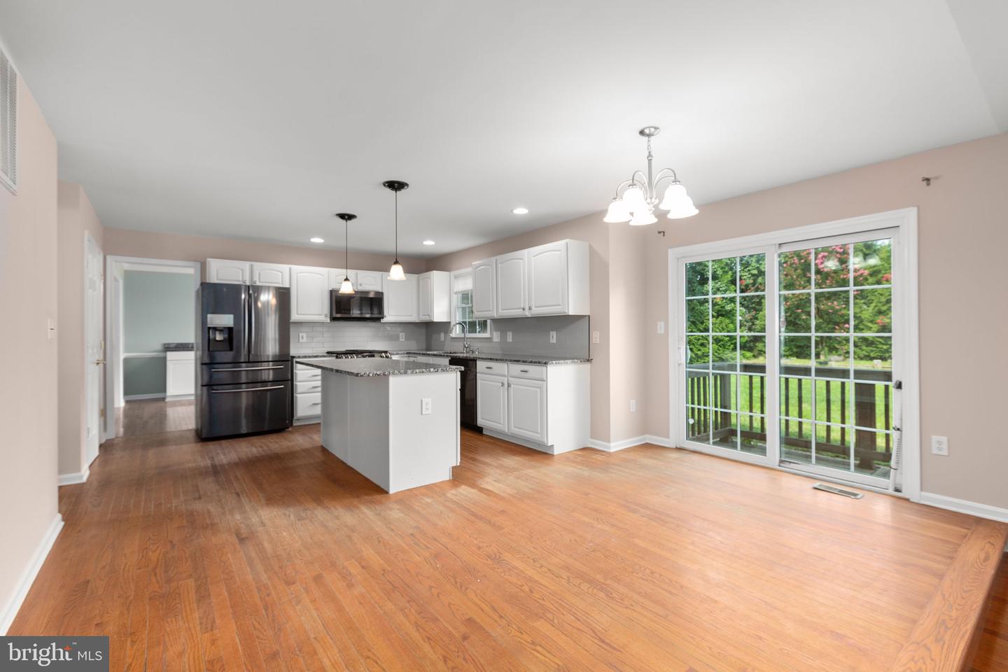 9903 Woodburn Ct Property Photo 15