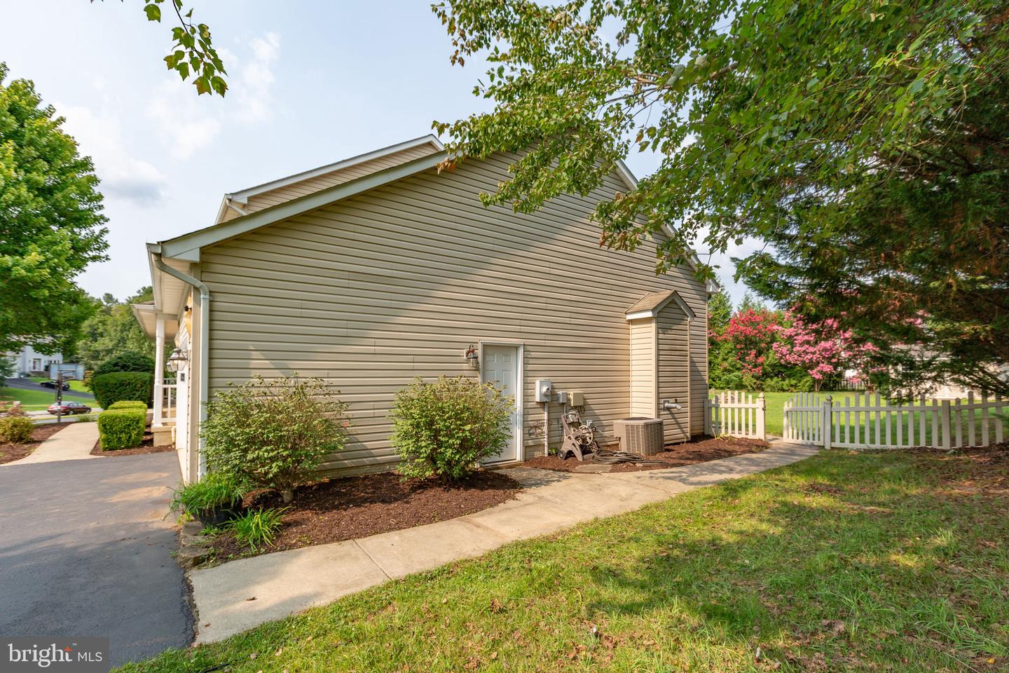 9903 Woodburn Ct Property Photo 36