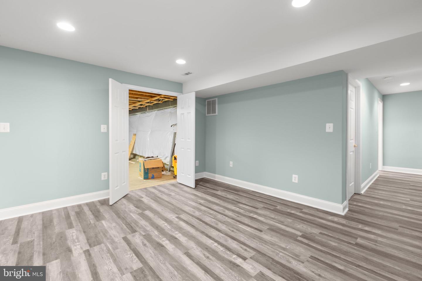 9903 Woodburn Ct Property Photo 47