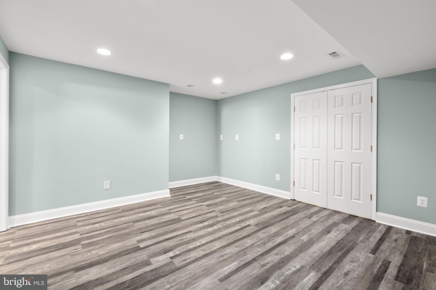 9903 Woodburn Ct Property Photo 49