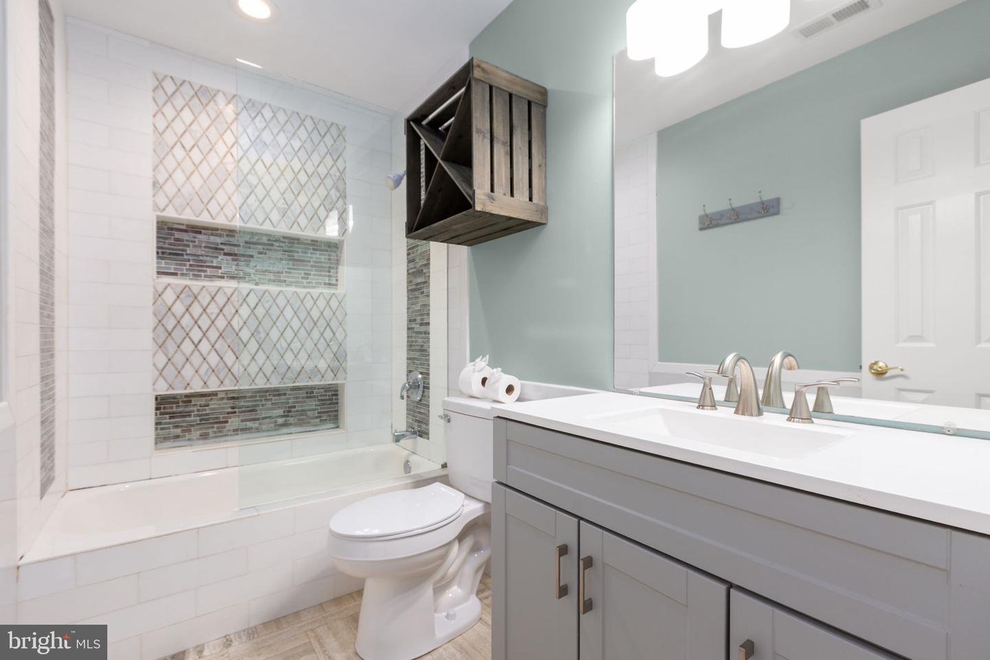 9903 Woodburn Ct Property Photo 61